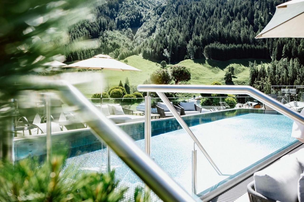 Hotel Arlmont 4 Stern Superior Sankt Anton am Arlberg Exteriör bild