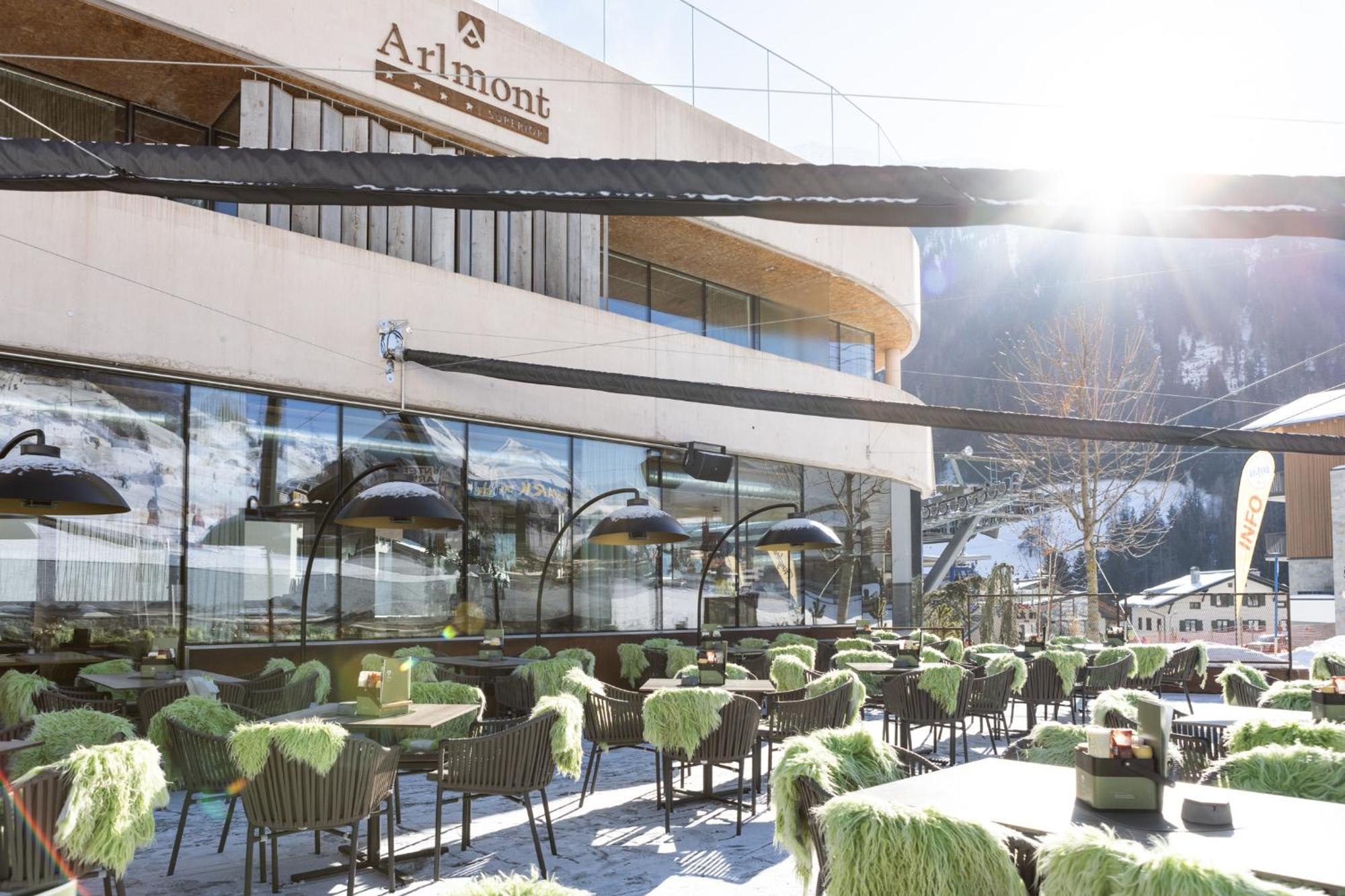 Hotel Arlmont 4 Stern Superior Sankt Anton am Arlberg Exteriör bild
