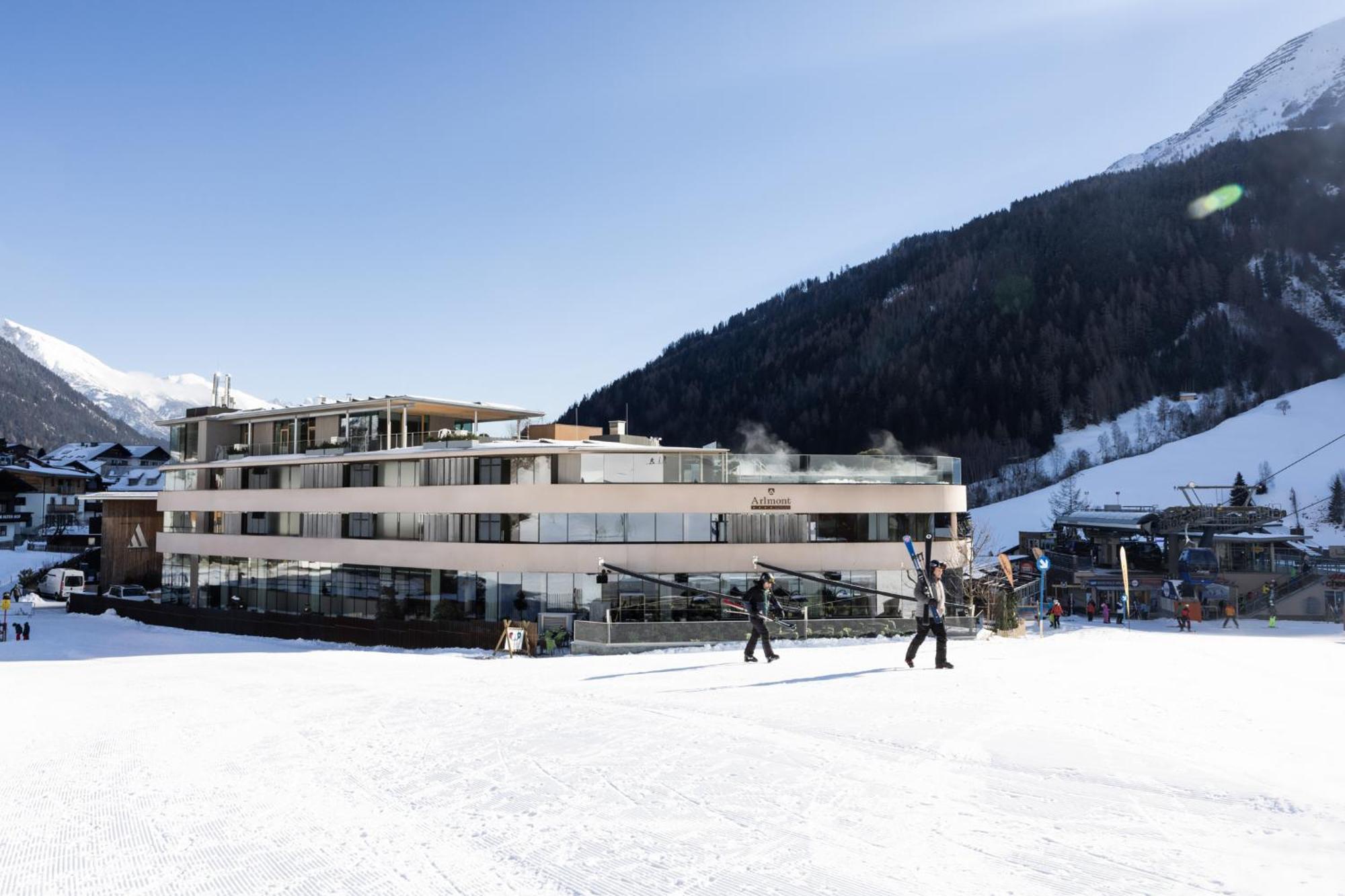 Hotel Arlmont 4 Stern Superior Sankt Anton am Arlberg Exteriör bild
