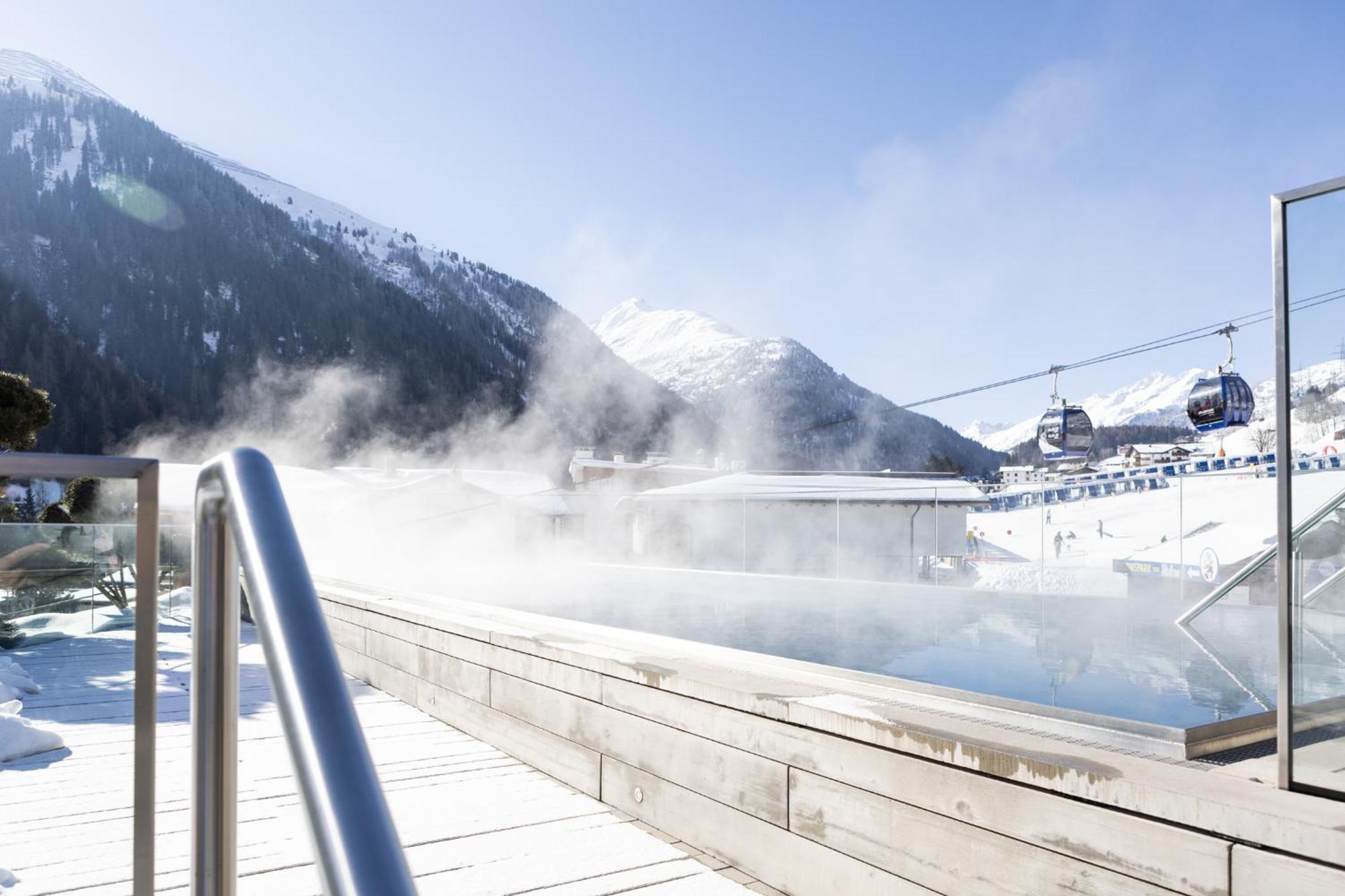 Hotel Arlmont 4 Stern Superior Sankt Anton am Arlberg Exteriör bild